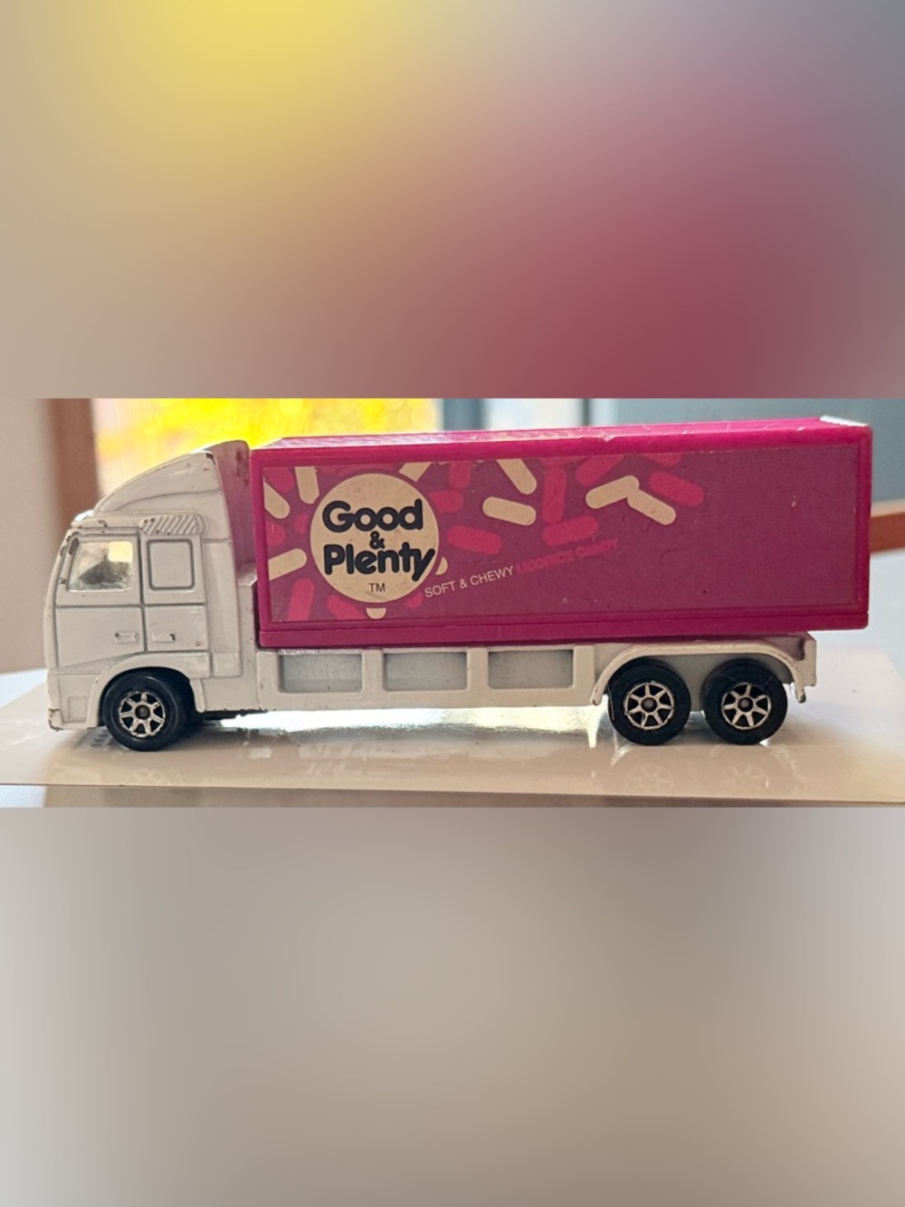 🩷 1996 Good & Plenty Haulers Toy Delivery Truck by Hot Wheels